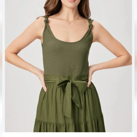 🎉HP🎉 PAIGE Samosa midi dress - Picture 3 of 10